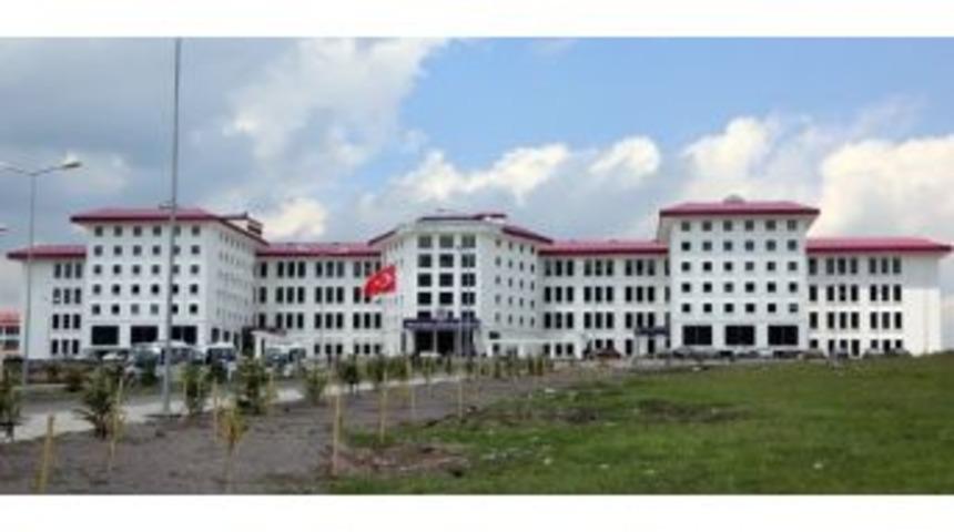 Ar&uuml;&rsquo;de 5 Personel A&ccedil;ığa Alındı