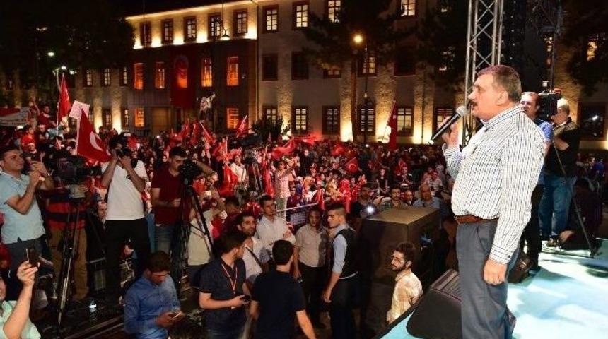 Battalgazi Belediye Başkanı Selahattin G&uuml;rkan: