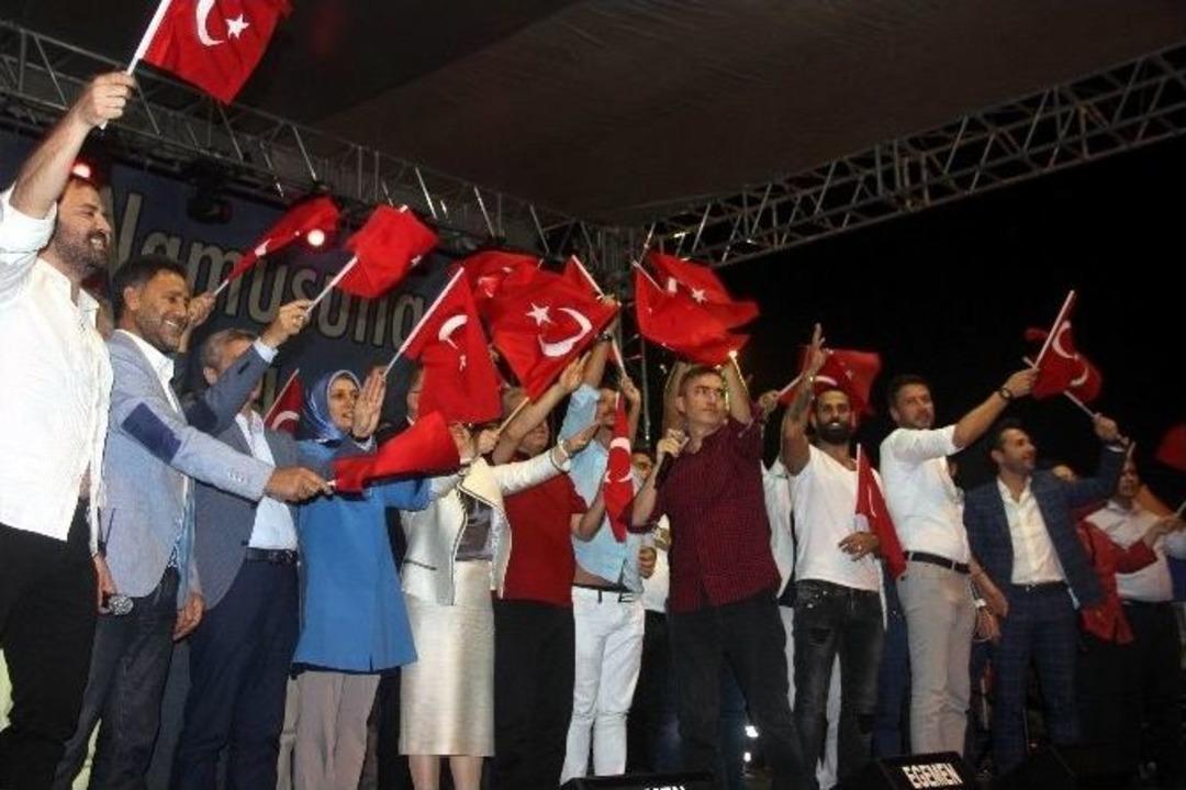 Gaziantep&rsquo;teki Demokrasi N&ouml;betine Sanat&ccedil;ılar Da Katıldı
