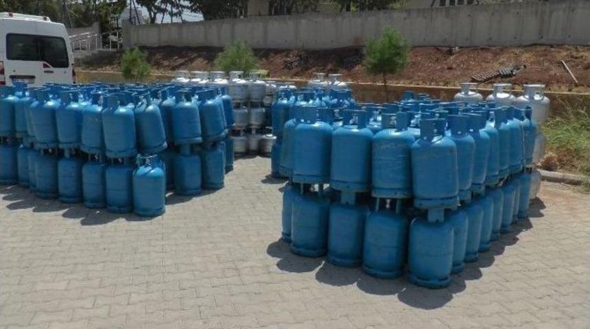 Şanlıurfa&rsquo;da 500 Adet Ka&ccedil;ak Mutfak T&uuml;p&uuml; Ele Ge&ccedil;irildi