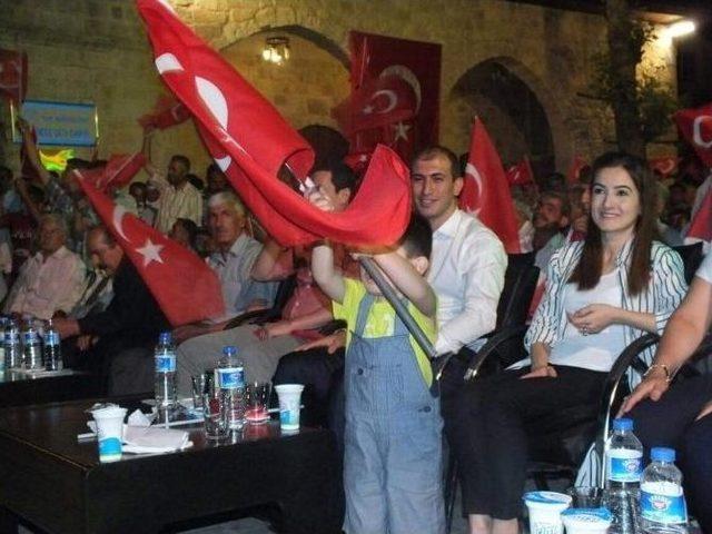 Tut İlçesinde Demokrasi Nöbeti Taçlandırıldı