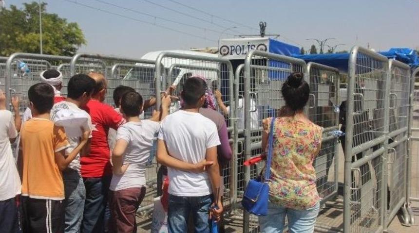 Demokrasi Meydanı&rsquo;nda Son Hazırlıklar Tamamlandı