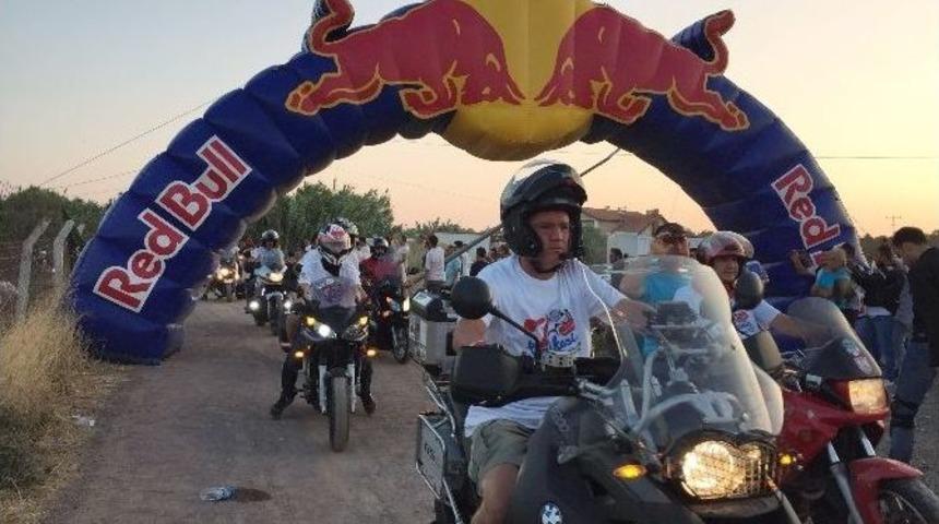 En Kalabalık Kortej Balıkesir&rsquo;de