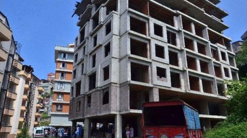 24 Yaşındaki Gen&ccedil; Apartman İnşaatında &Ouml;l&uuml; Bulundu