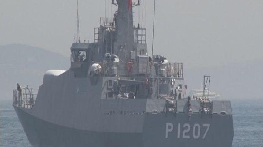 Yenikapı Sahilinde Savaş Gemileri