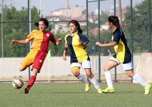 Genç Kızlar Türkiye Futbol Şampiyonası Kayseri Grubu