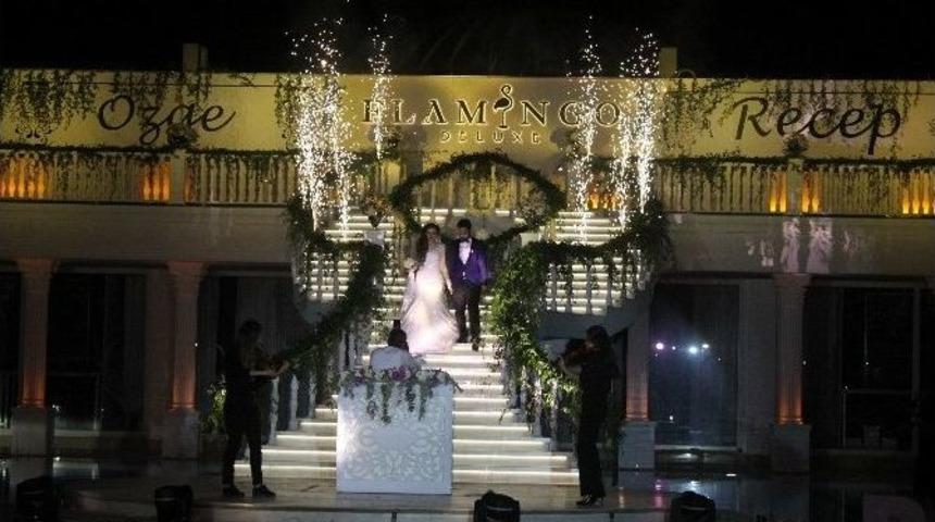 &Ouml;zbakkal Ailesinin Mutlu G&uuml;n&uuml;