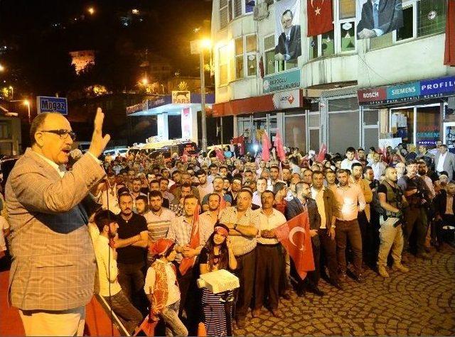 Fetö’nün Darbe Girişimine Tepkiler