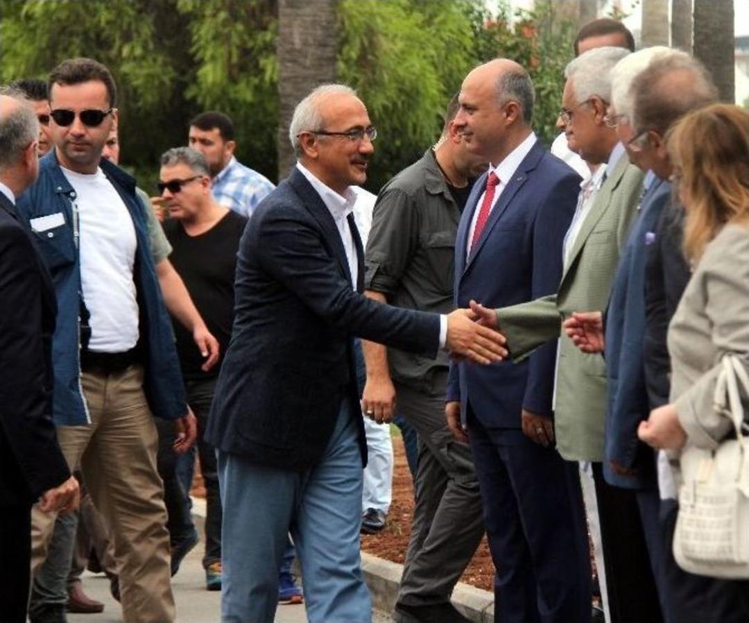 Bakan Elvan, Mersin Valiliği&rsquo;ni Ziyaret Etti