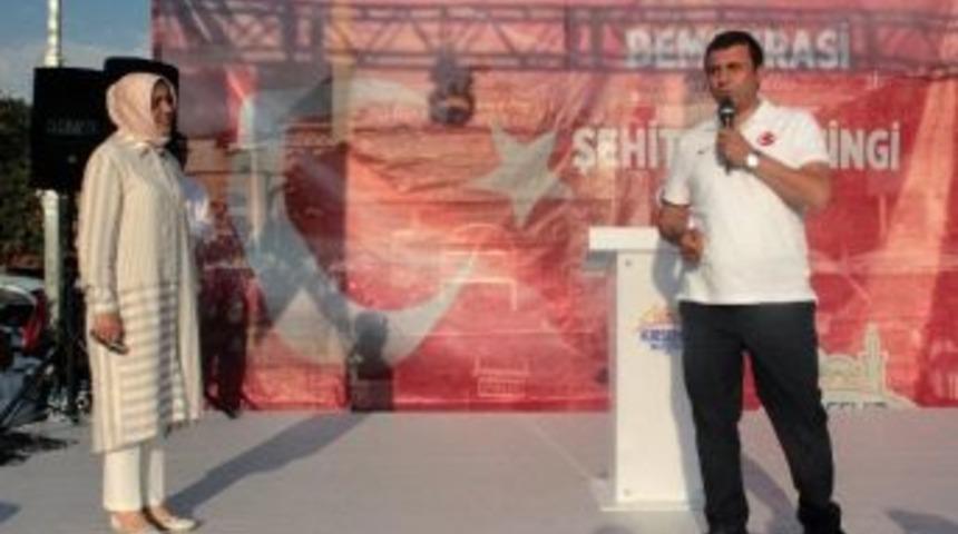 Kırşehir’de Demokrasi Ve Şehitler Mitinginde Yaşadıklarını Anlatan Ak Parti Milletvekili Ağladı