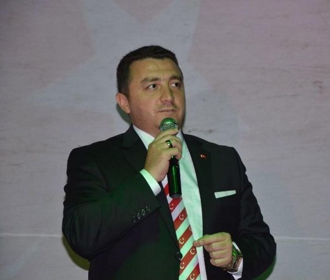 Osman Vahit &Ouml;zdal&rsquo;dan Demokrasi N&ouml;betinde Kur&rsquo;an-ı Kerim Ziyafeti