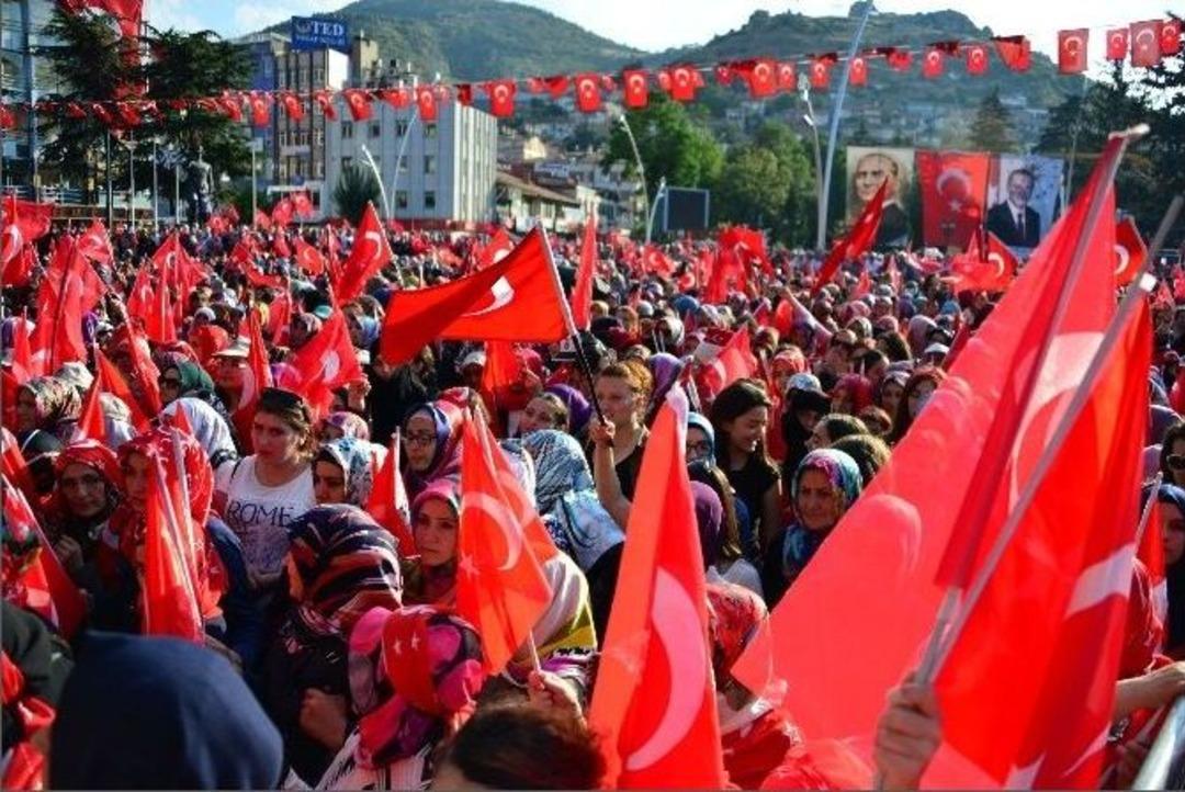 Tokat&rsquo;ta Demokrasi Ve Şehitler Mitingi