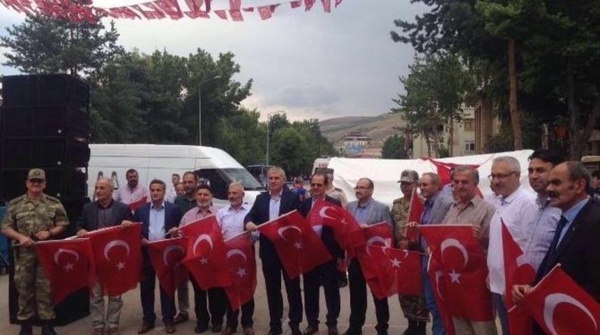"demokrasi Ve Şehitler Mitingi"ne Bayburt&rsquo;tan Destek