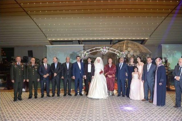 Bakan Çelik Erzurum’da Nikah Şahidi Oldu