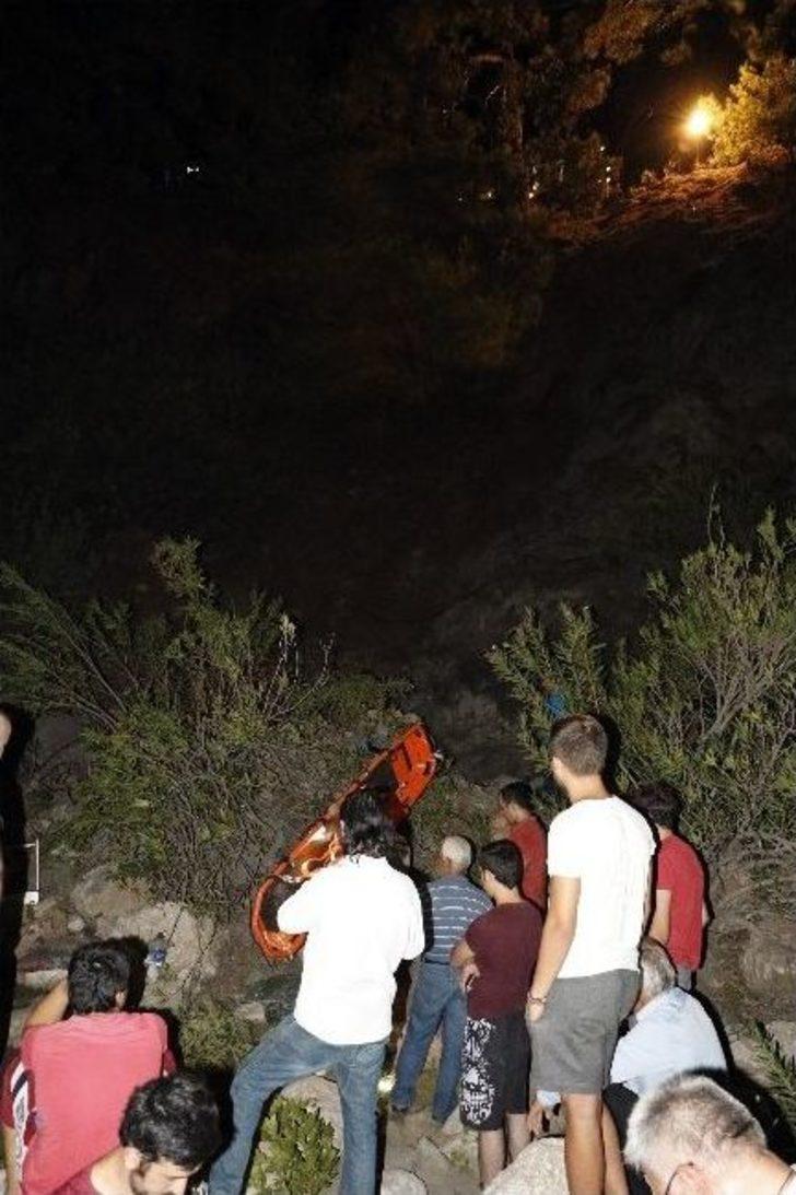 Antalya’da Piknik Dönüşü Kaza: 2 Ölü, 9 Yaralı G2