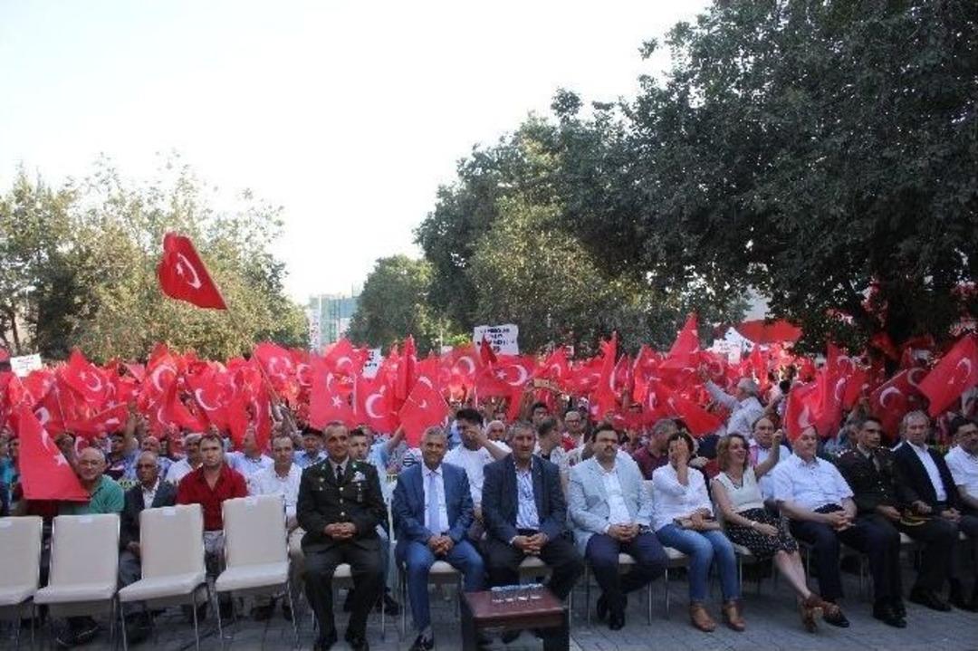 Iğdır&rsquo;da Demokrasi Ve Şehitler Mitingi