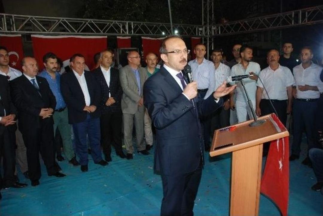 Muş&rsquo;ta Demokrasi Ve Şehitler Mitingi