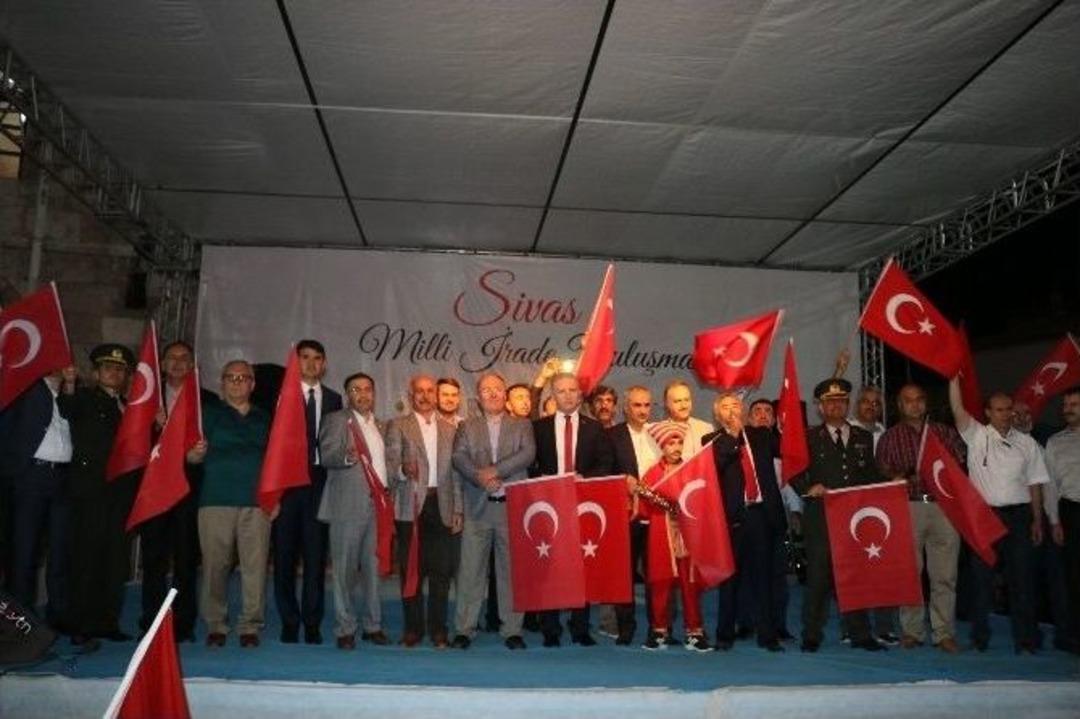 Sivas&rsquo;ta &rsquo;demokrasi Ve Şehitler Mitingi&rsquo;