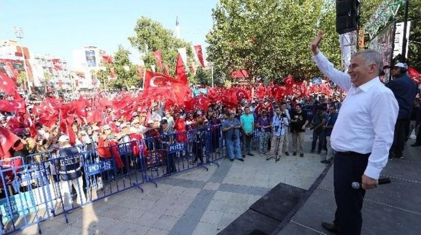 Başkan Zolan Demokrasi Ve Şehitleri Anma Mitingi&rsquo;nde Konuştu
