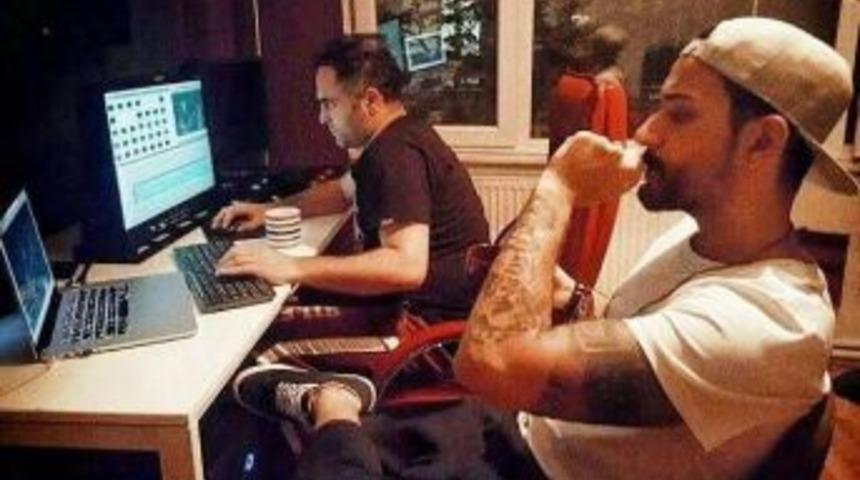 &Uuml;nl&uuml; Y&ouml;netmen Mustafa &Ouml;zen&rsquo;den B&uuml;y&uuml;k Başarı