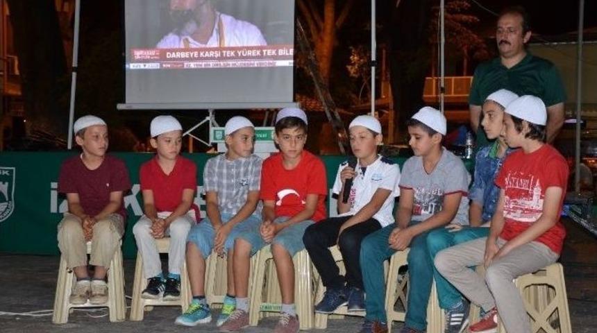 Demokrasi N&ouml;betinde Minik Hafızlardan Kuran Ziyafeti