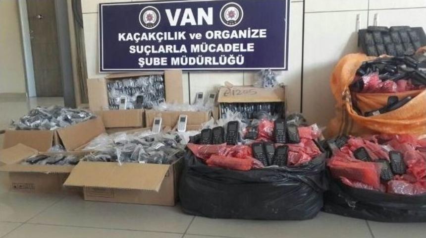 Van&rsquo;da G&uuml;mr&uuml;k Ka&ccedil;ağı Malzeme Ele Ge&ccedil;irildi