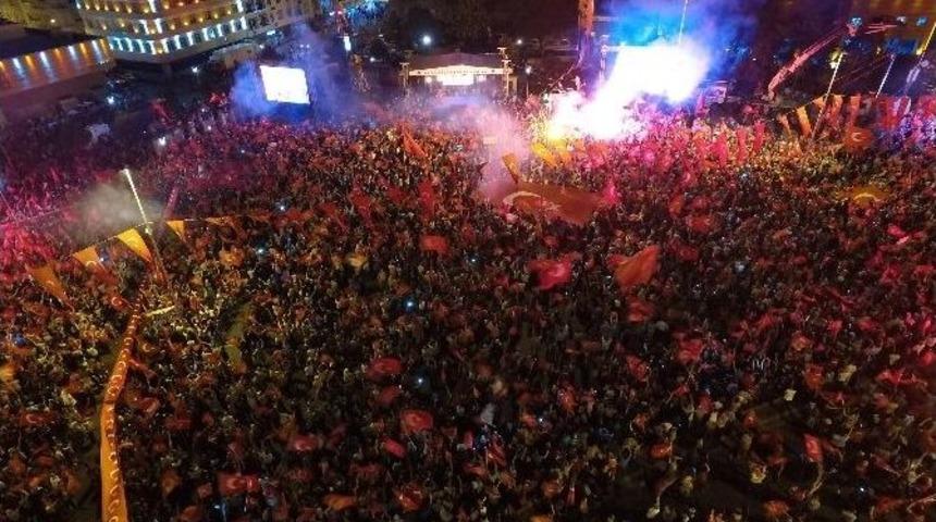 Mitingde Rekor Kırıldı