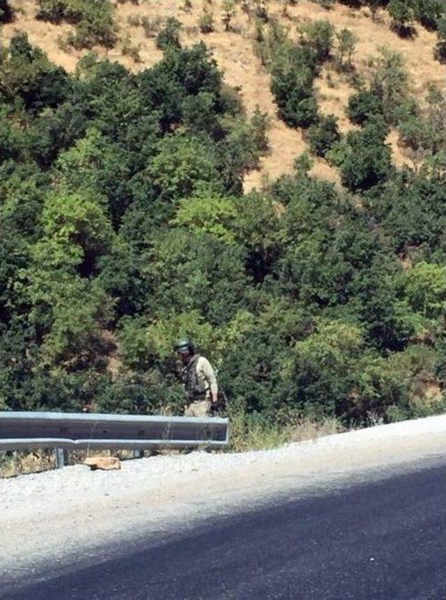 Şemdinli&rsquo;de Kamyon S&uuml;r&uuml;c&uuml;s&uuml;n&uuml;n &Ouml;ld&uuml;ğ&uuml; Patlama Sonrası Operasyon Başlatıldı 1