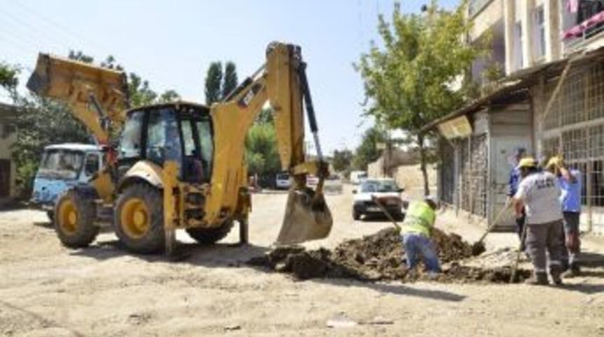 Silvan&rsquo;da Kanalizasyon &Ccedil;alışmaları Devam Ediyor