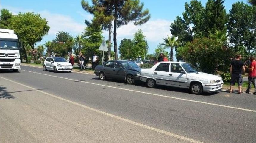 Fatsa&rsquo;da Zincirleme Trafik Kazası: 3 Yaralı