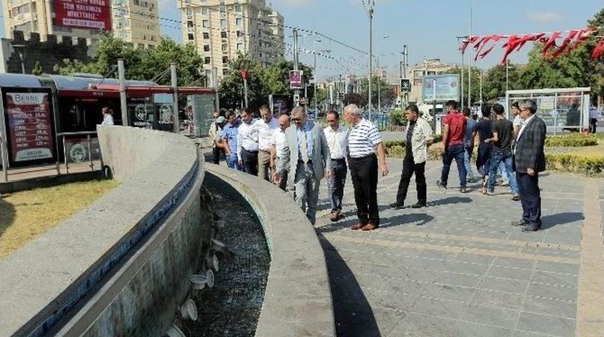 Cumhuriyet Meydan&rsquo;ı Yenileniyor