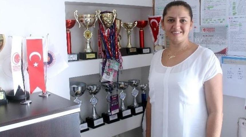 Mersin B&uuml;y&uuml;kşehir Belediyespor Kadın Basketbol Takımı Avrupa&rsquo;da Play-off Oynamak İstiyor