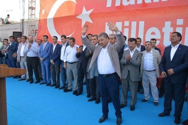 Belediye Başkanı Tarihi Mitingde Konuştu