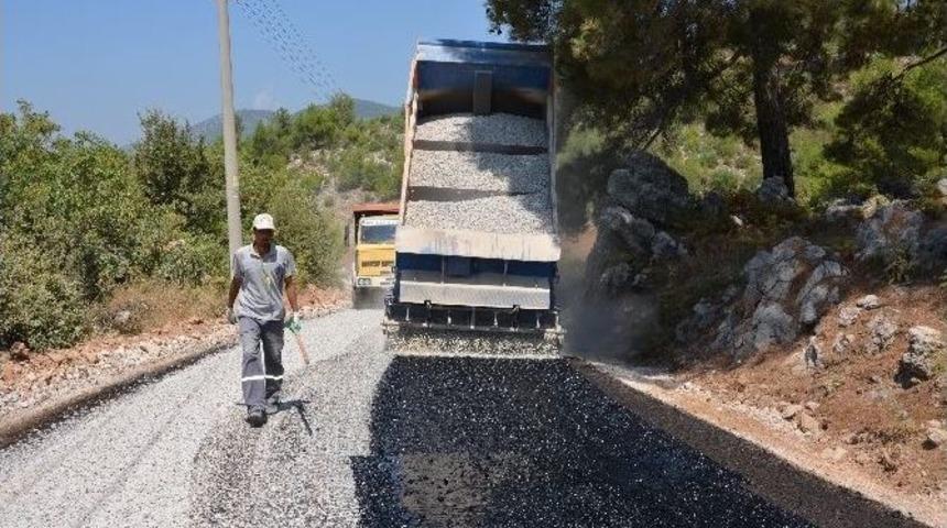 B&uuml;y&uuml;kşehir Belediyesi Bayırkozağacı&rsquo;nın Yol &Ccedil;ilesini Bitirdi