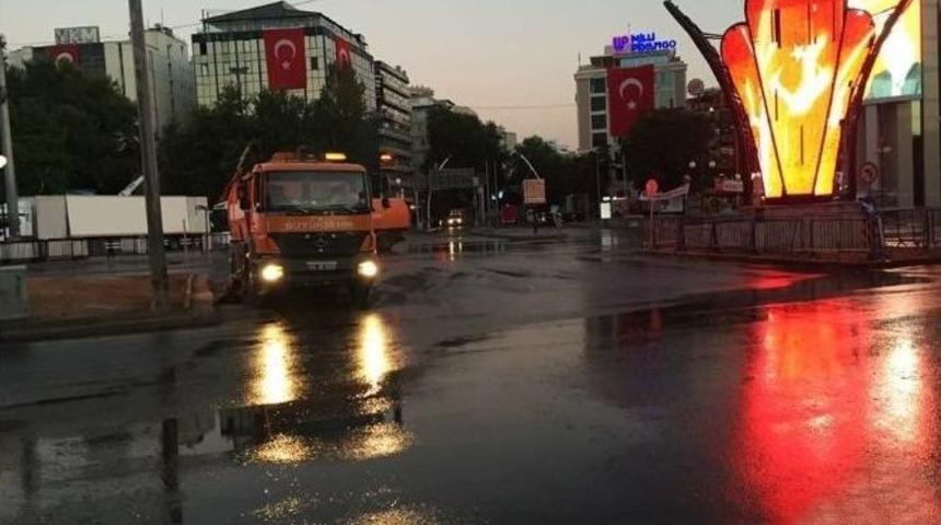 Ankara B&uuml;y&uuml;kşehir&rsquo;den Miting Meydanlarında Temizlik