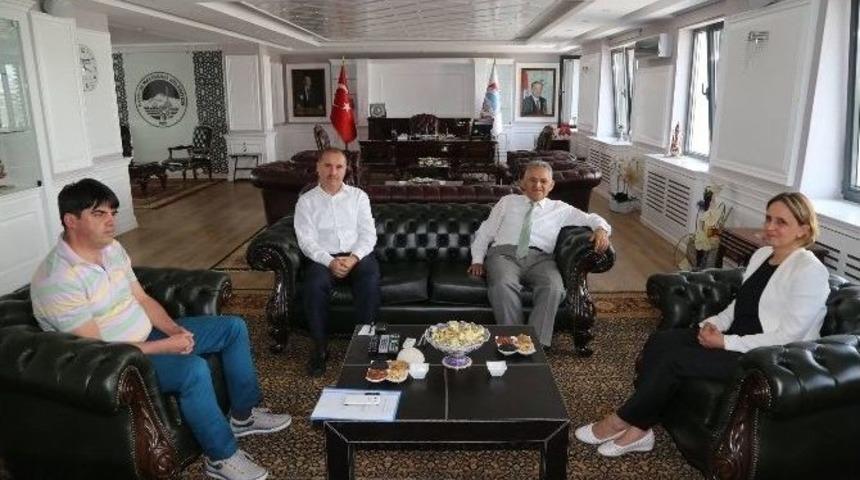 Kayseri &Ccedil;evre Ve Şehircilik İl M&uuml;d&uuml;r&uuml; Sibel Livdumlu &Ouml;rnek Ve Referans Melikgazi Belediye Ziyaretinde