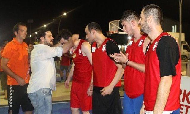 Çiftlikköy’de 3x3 Heyecanı Yaşandı