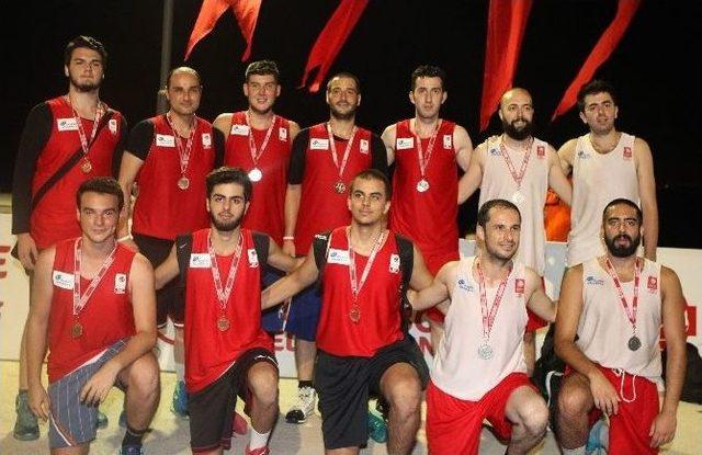 Çiftlikköy’de 3x3 Heyecanı Yaşandı