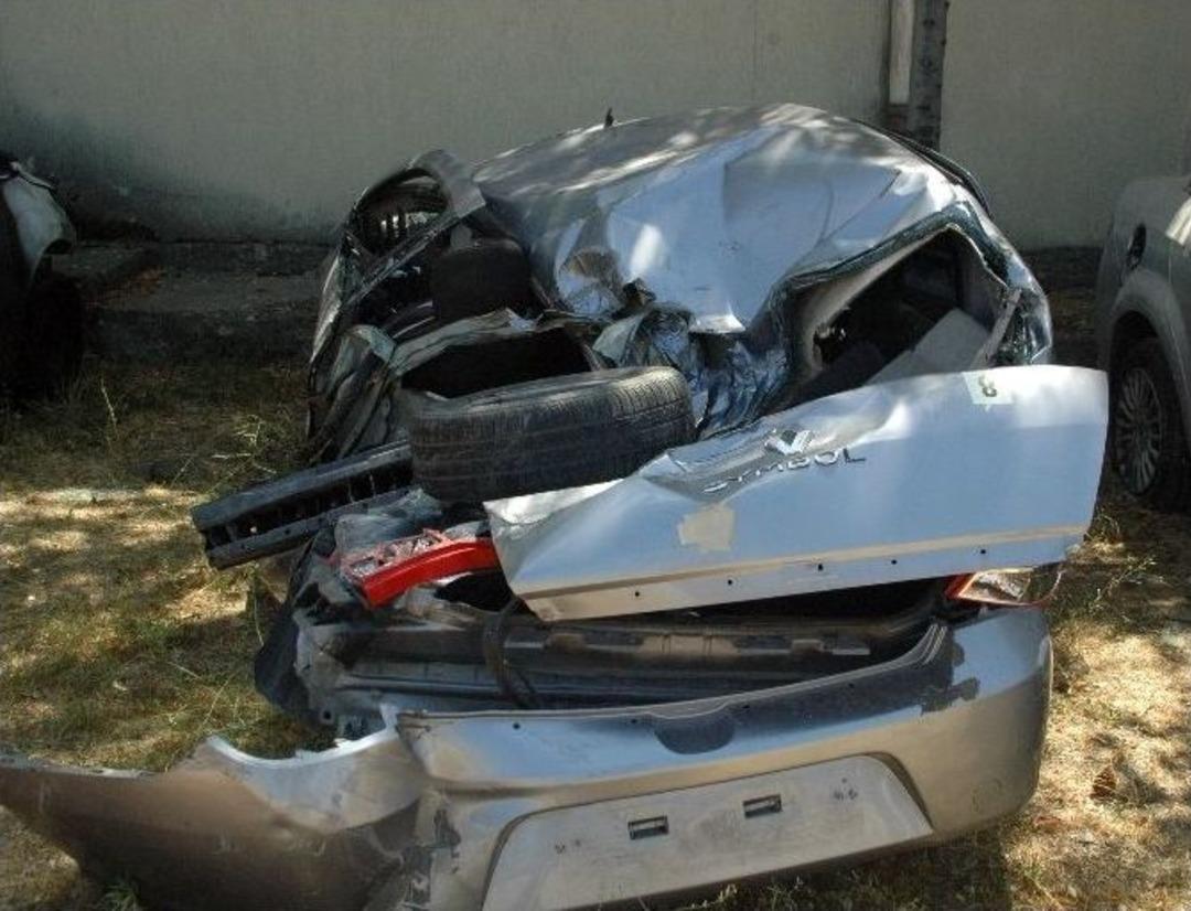 İşte Tankların &Ouml;n&uuml;ne &Ccedil;ıkan Polis Ara&ccedil;ları