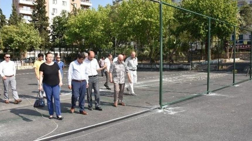 Manisa Lisesine Yeni Spor Alanı Yapılıyor