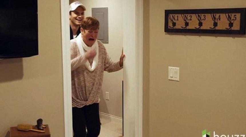 &Uuml;nl&uuml; oyuncunun Anneler G&uuml;n&uuml; hediyesi şoke etti