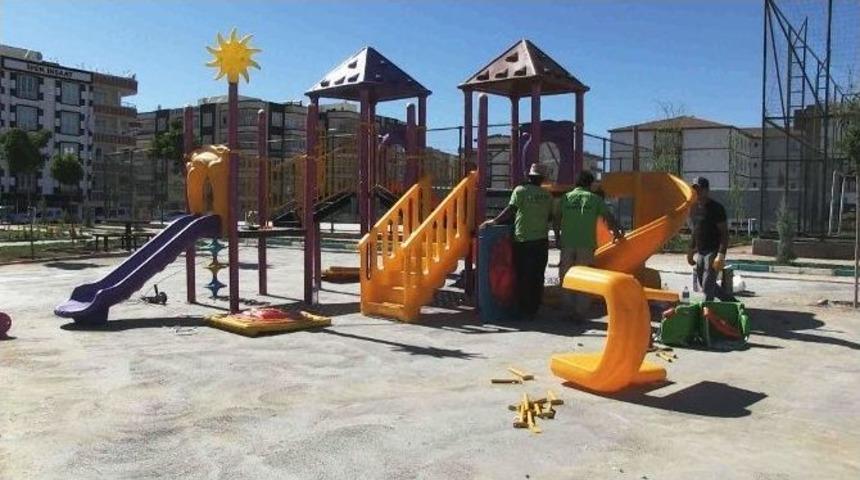 Parklar Haliliye Halkı İ&ccedil;in Yenileniyor