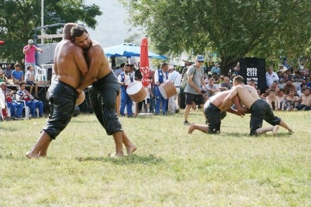 Se&ccedil;ek Yağlı G&uuml;reşleri&rsquo;nde, Edirne Belediyesi &Ouml;d&uuml;lle D&ouml;nd&uuml;