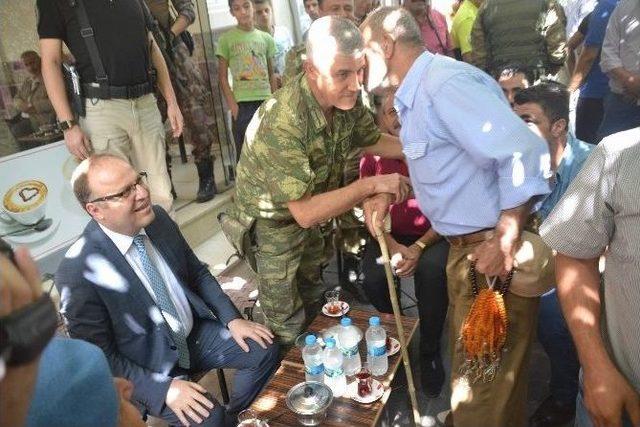 Yaşlı Adamın Devlet Sevgisi Vali Ve Paşayı Duygulandırdı 3