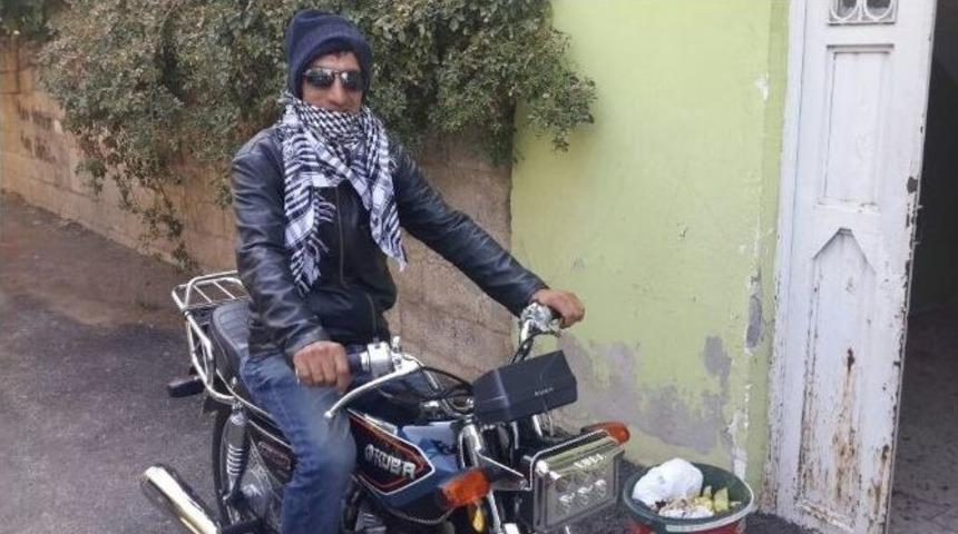 Giydiği Kışlık Kıyafetler Polisi Alarma Geçirdi