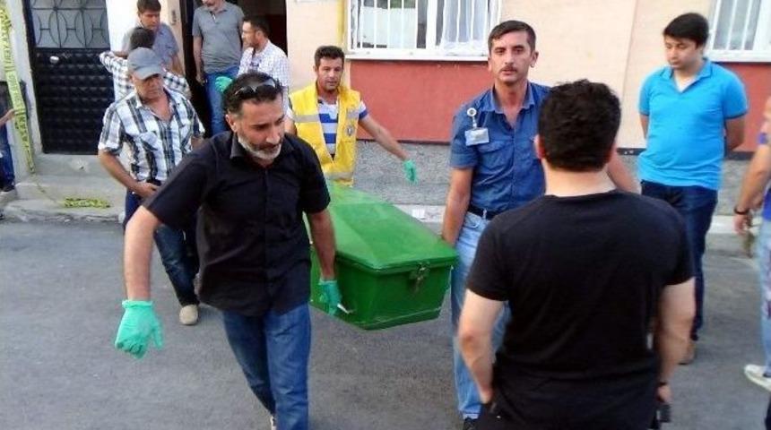 Tacizcisini Av T&uuml;feğiyle &Ouml;ld&uuml;rd&uuml;