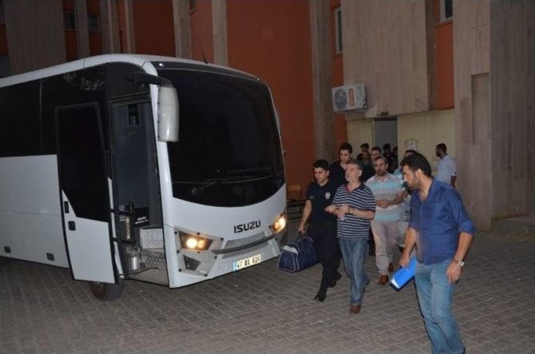 Fet&ouml; Davası Kapsamında 14 Kişi Tutuklandı