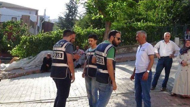 Bilecik’te Fetö Operasyonu Kapsamında Gözaltına Alınanlar Adliyeye Çıkartılıyor