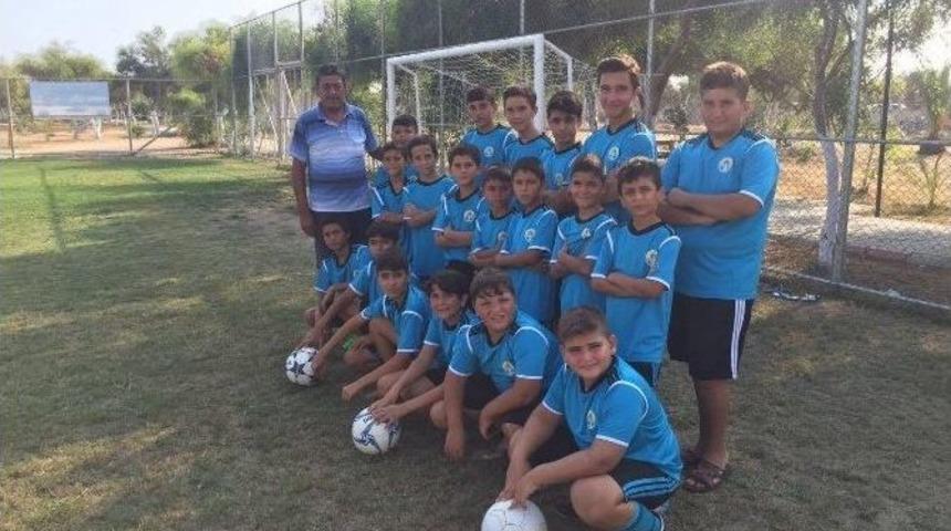 Adana B&uuml;y&uuml;kşehir Belediyesi &Ccedil;ocukları Sevindirdi