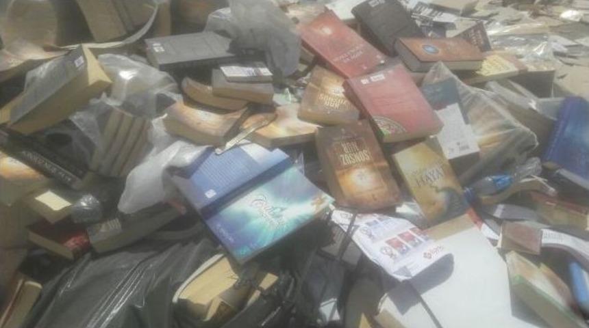 Siirt&rsquo;te Fet&ouml;&rsquo;n&uuml;n Kitapları &Ccedil;&ouml;pten &Ccedil;ıktı